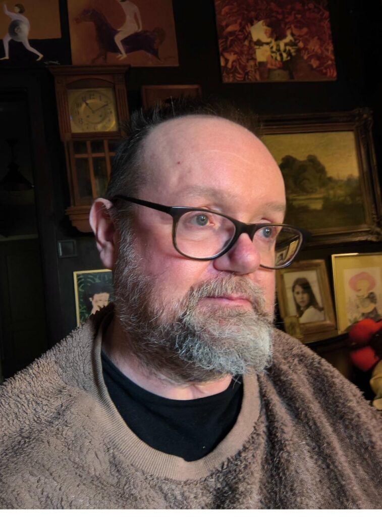 Marek Grabowski - autor publikacji well-being